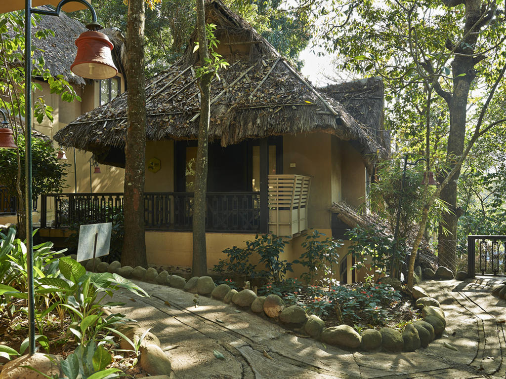 Hotel Club Mahindra Thekkady Esterno foto