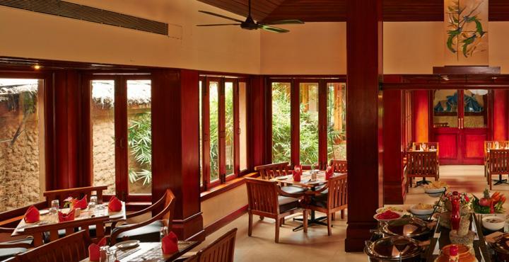 Hotel Club Mahindra Thekkady Esterno foto