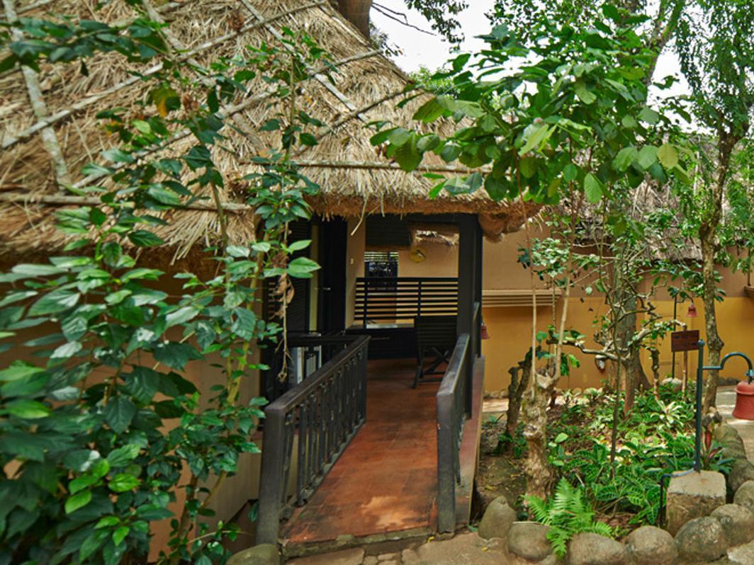 Hotel Club Mahindra Thekkady Esterno foto