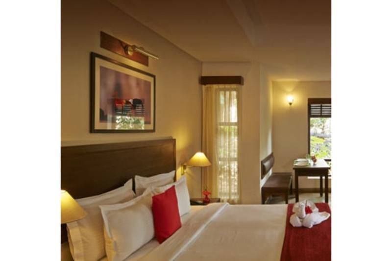 Hotel Club Mahindra Thekkady Esterno foto